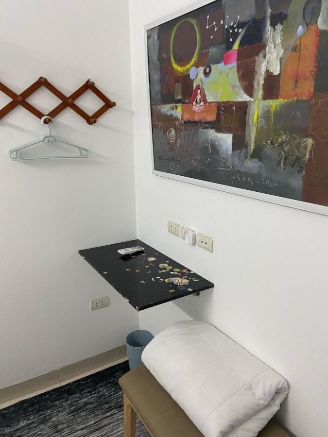 Omo House - Old Quarter - Easy Self Checkin Bed & Breakfast Hanoi Bagian luar foto